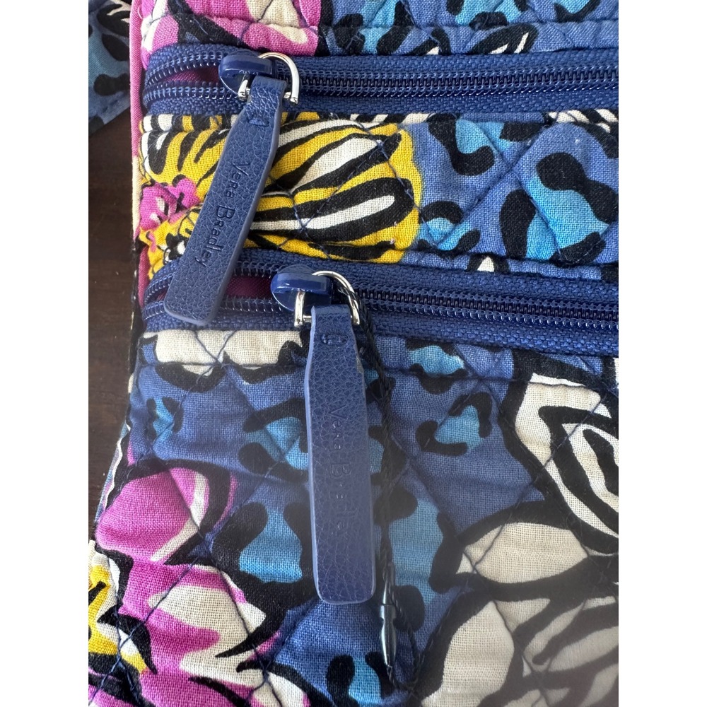Vera Bradley Hipster Crossbody African Violet Floral Leopard  Double Zip Bag‎ - Picture 5 of 7